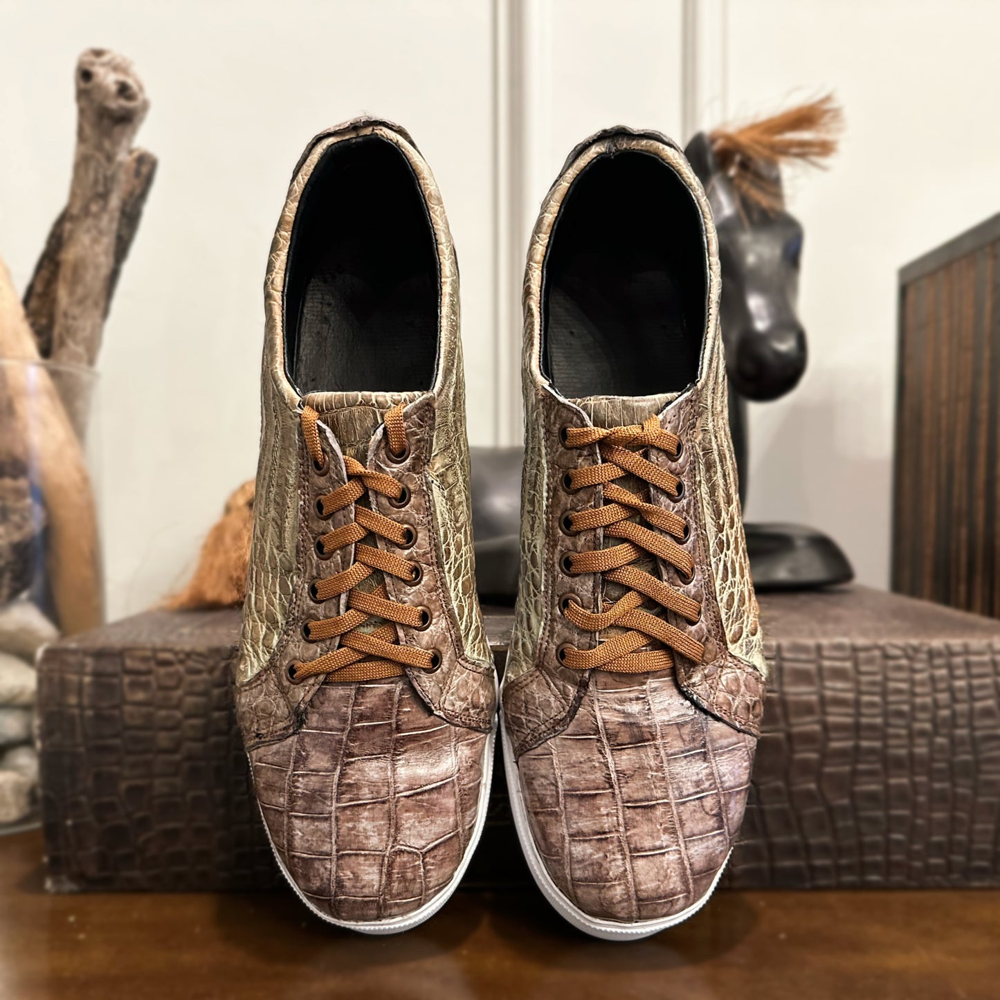 Earth Croco Sneakers