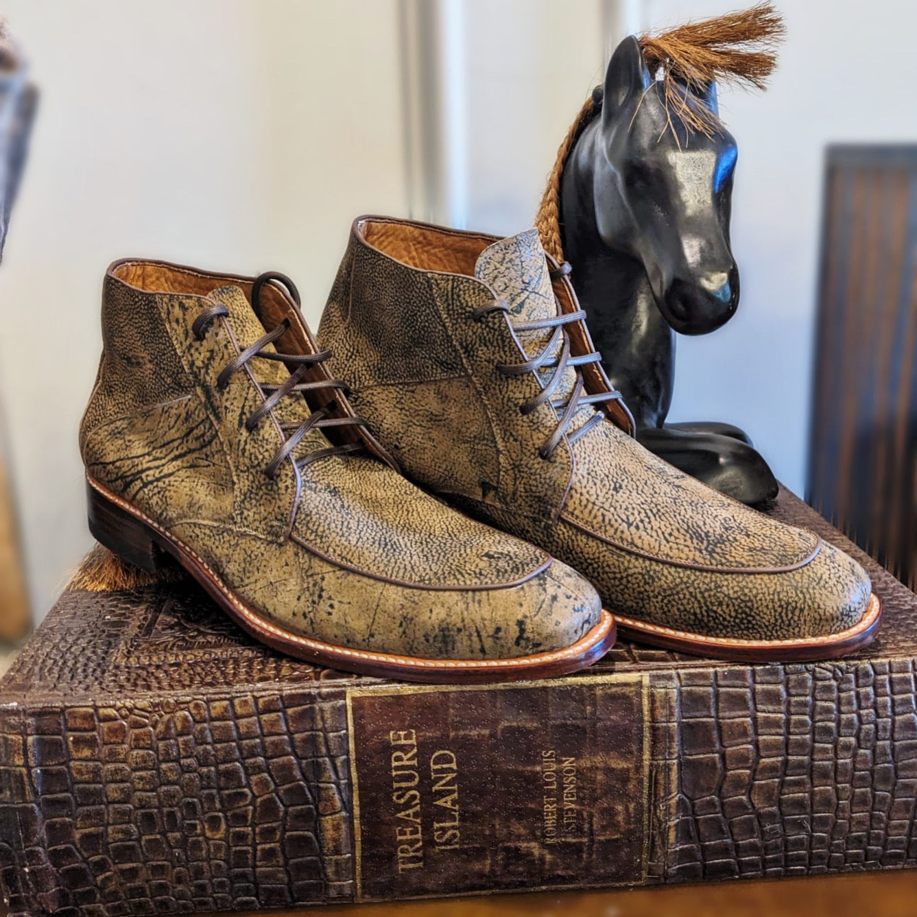Trekker Giraffe Leather Hide Lace-Up Chukka Boots