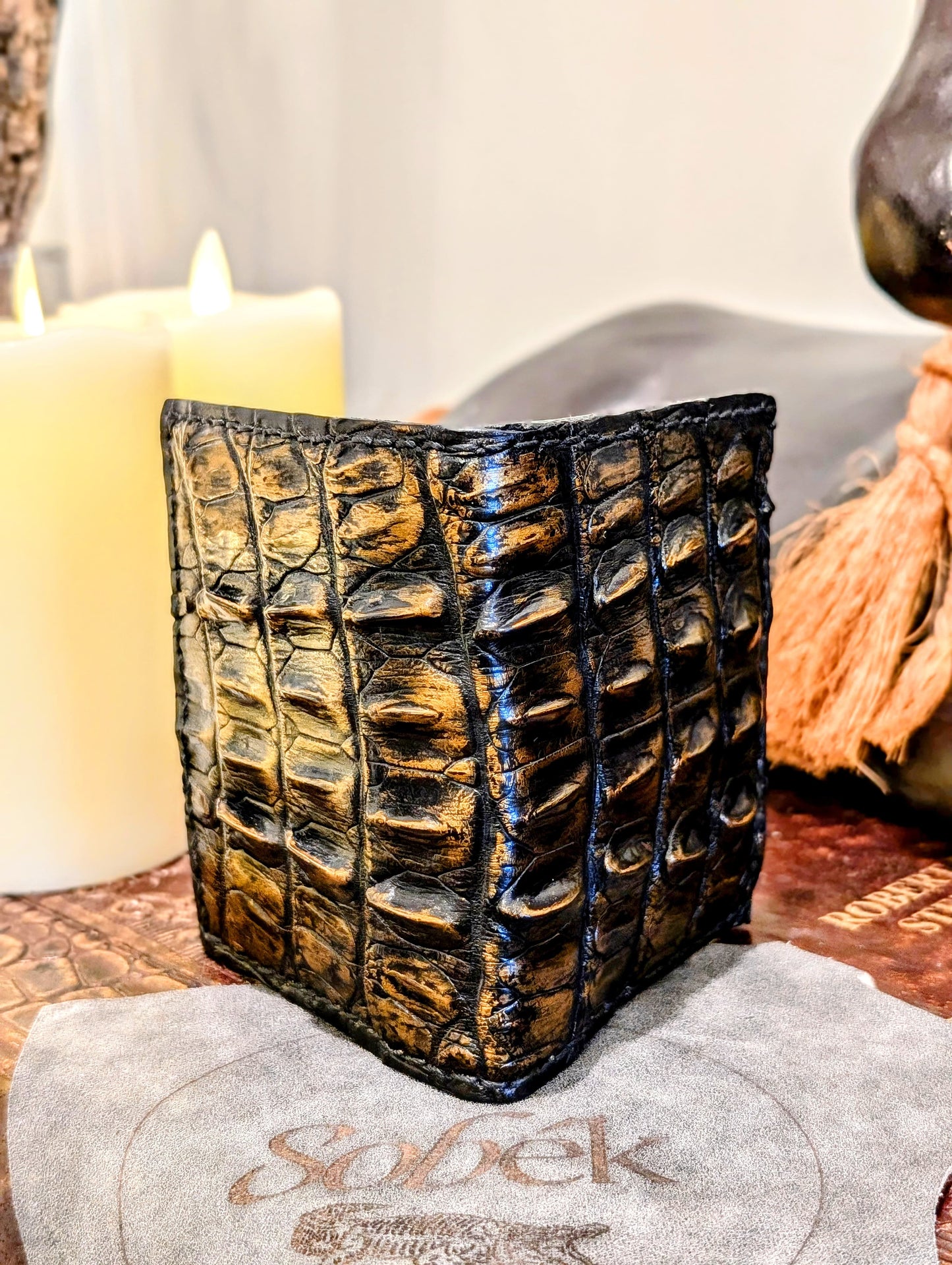 Black & Gold Genuine Alligator Hornback Leather Wallet – Full Alligator| 6 Card Slots | Sobek Leather
