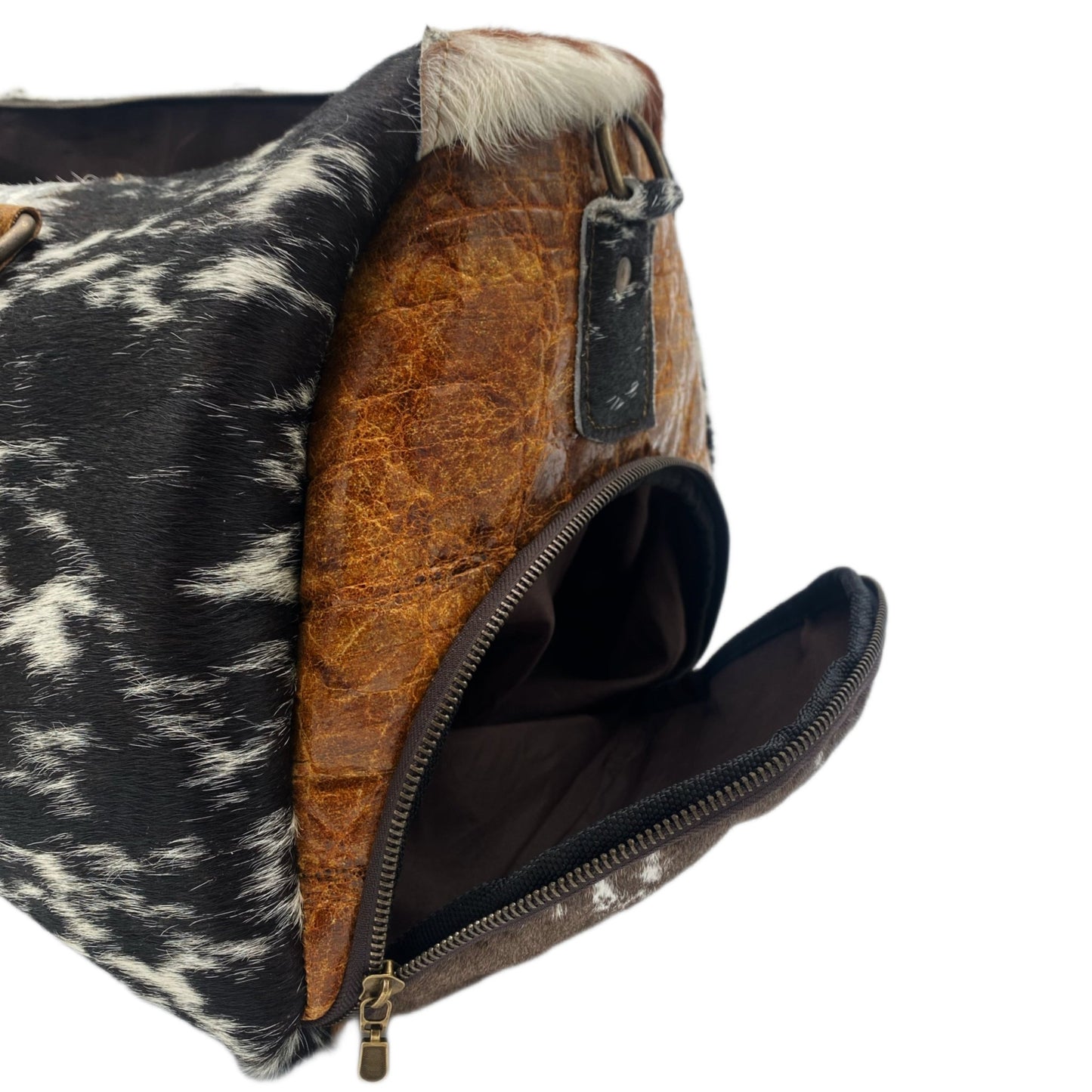 Black and White Spotted Cowhide Genuine Distressed Leather Barrel Duffel Bag - Sobék