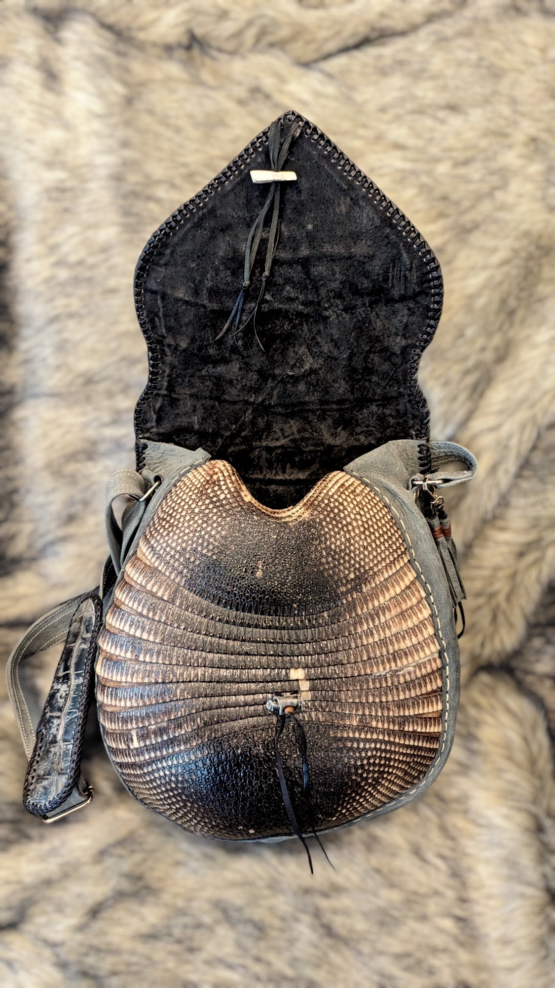 Bohemian Armadillo Shell Whipstitch Messenger Bag, Antler Bone Closure, Handmade Bohemian Bag Alligator Leather and Fringe Purse Charm - Sobék