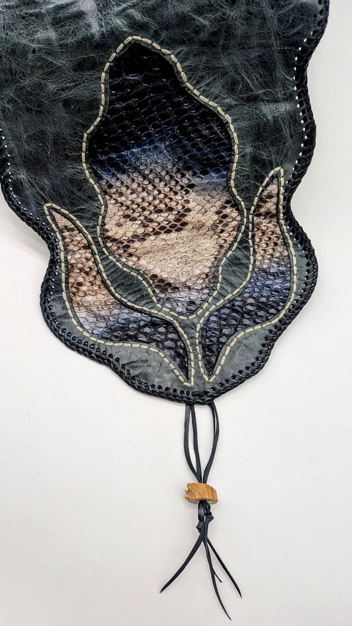 Bohemian Armadillo Snakeskin Whipstitch Leather Backpack with Antler Bone Closure, Bohemian Bag with Armadillo Shell and Fringe Charm - Sobék