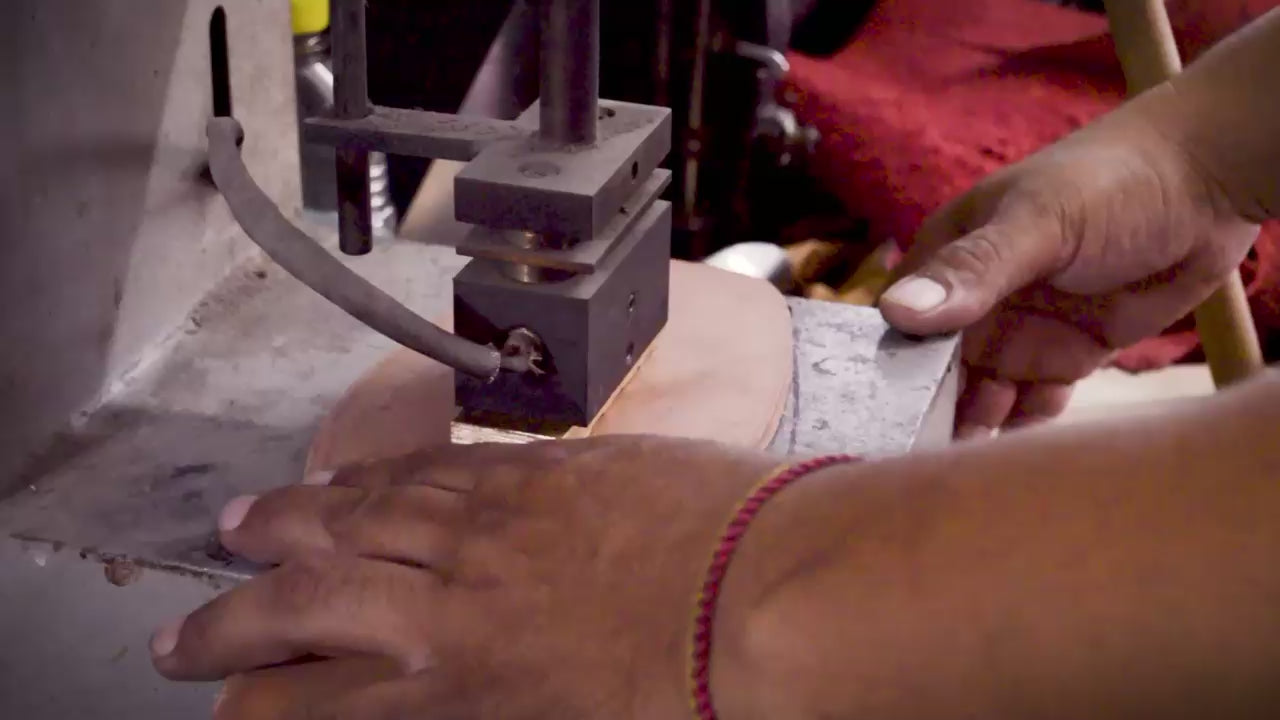 Load video: alligator shoes